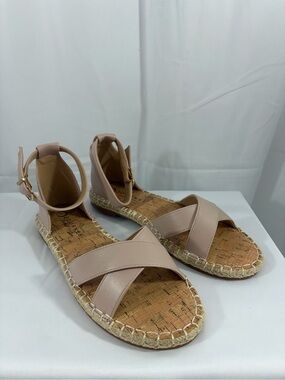 NWT Journee Women’s Size 7 Light Pink Ankle-Strap Espadrille Sandals